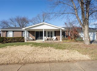 713 Concordia Ln, Saint Charles, MO 63301