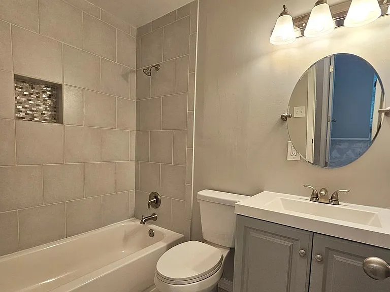 6430 Shannon Station Ct — Photo 27
