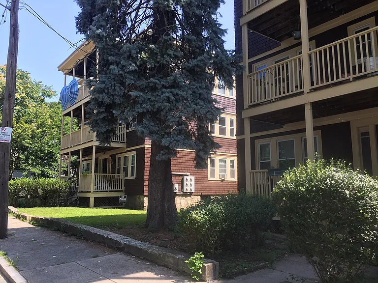 12 Verona St #2L — Photo 24