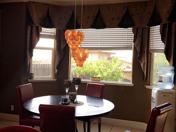 5th image of 2020 Frensham Dr