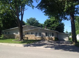 7 Arbor Ct, York, NE 68467