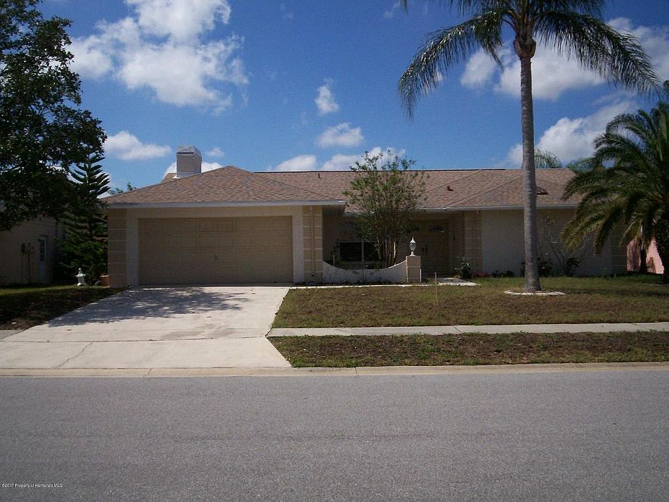 1st image of 18605 White Pine Cir