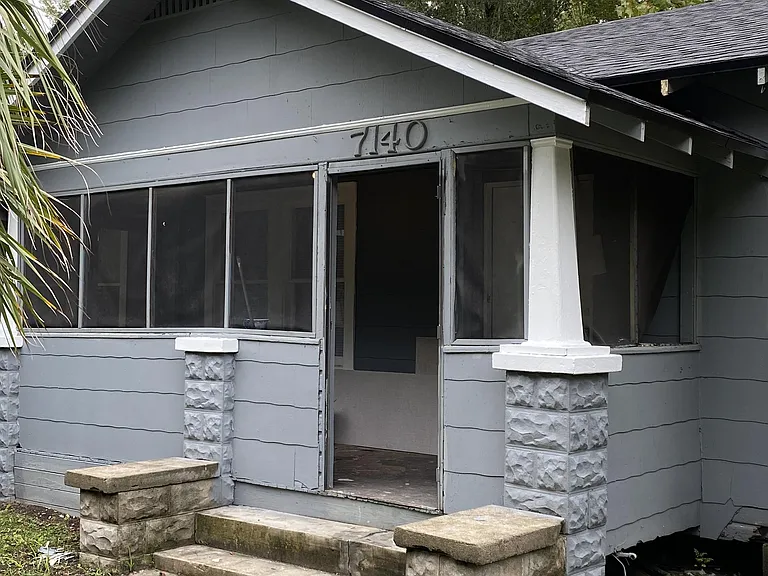 7140 Buffalo Ave — Photo 1