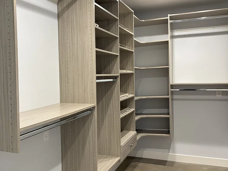 Mount Ararat Dr — Photo 15