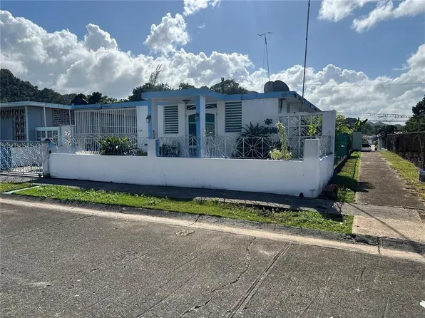 F28 Calle 1, Vega Alta, PR 00692