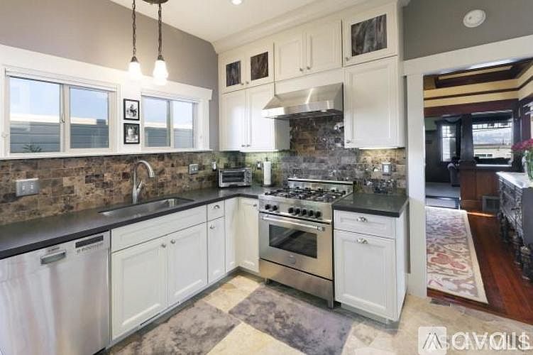 1st image of 1039 Jamestown Ave #1039