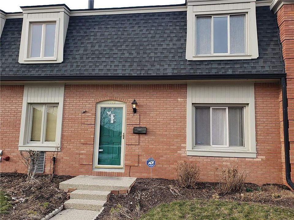 1st image of 1148 Canterbury Sq N