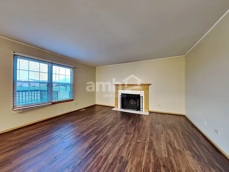 1920 Chestnut Grove Dr — Photo 5
