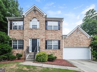 948 Shadow Lakes Dr, Lithonia, GA 30058