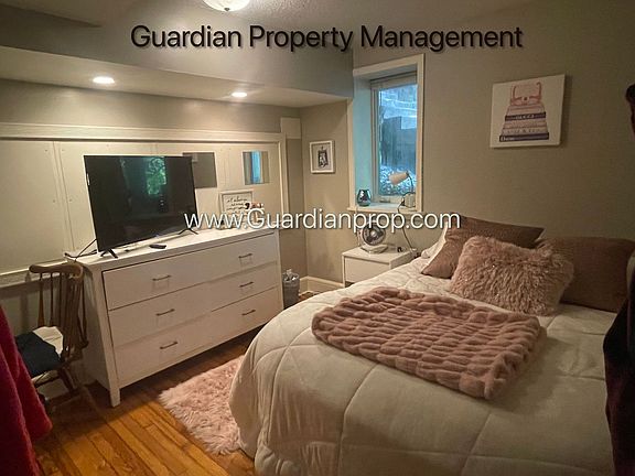 5th image of 1110 Kenwood Pkwy #7