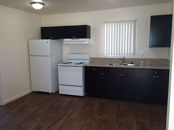 3rd image of 4041 49th St