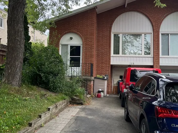 118 Silas Hill Dr, Toronto, ON M2J 2X9