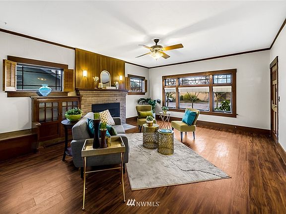 4th image of 1923 4th Avenue E