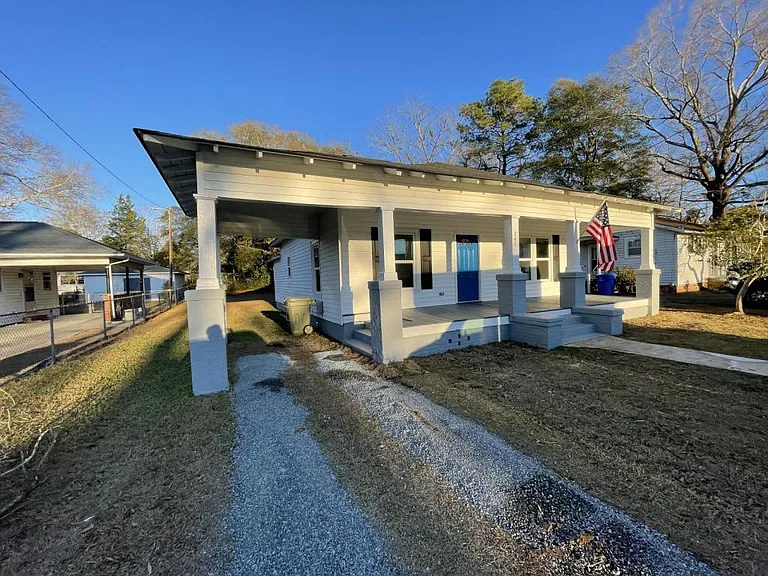 247 Woods St — Photo 1