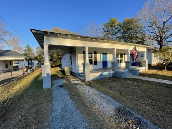 247 Woods St, Darlington, SC 29532