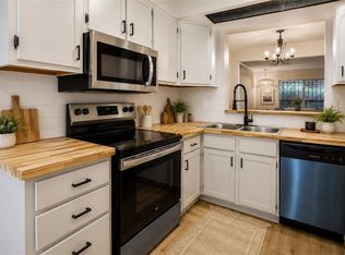 3320 N Arnoult Rd APT 122, Metairie, LA 70002