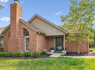 921 White Willow Ln, Columbus, OH 43235