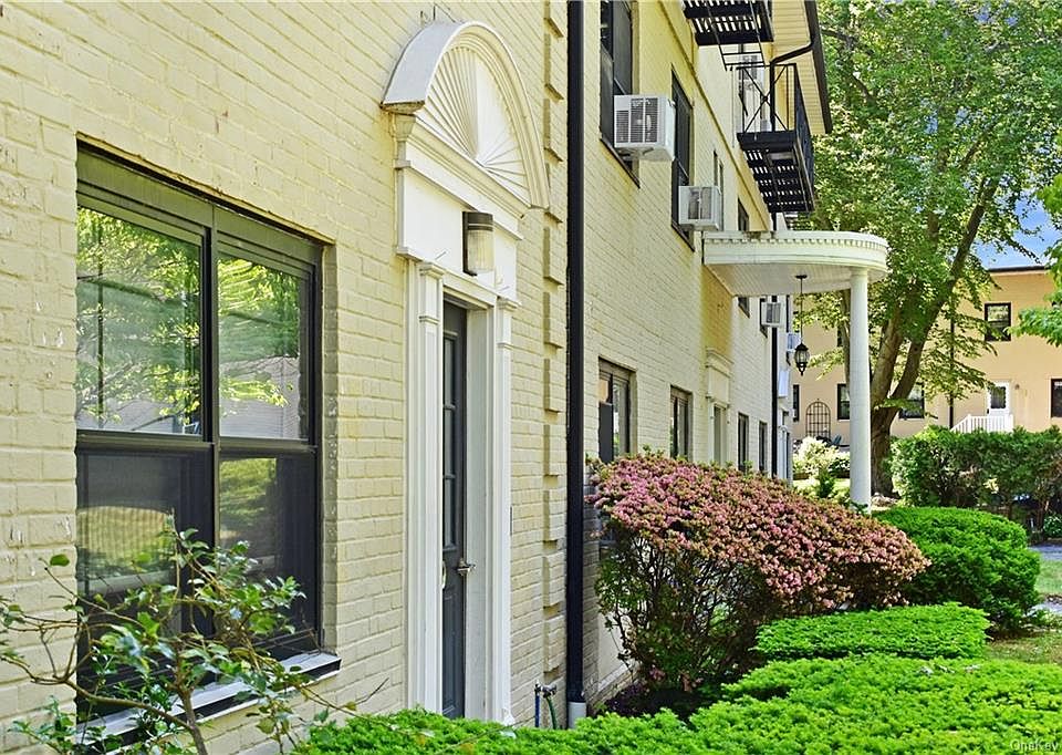 1st image of 40 Manchester Rd #1L