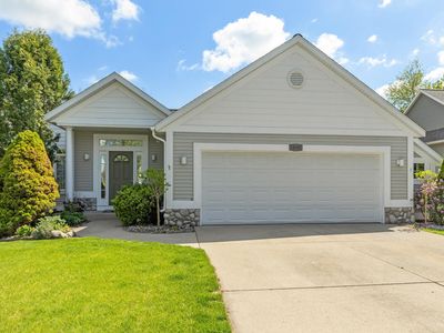 10502 Bridgewater Dr, Zeeland, MI, 49464