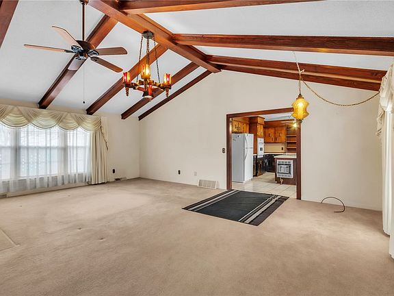 5th image of 491 City Lake Rd