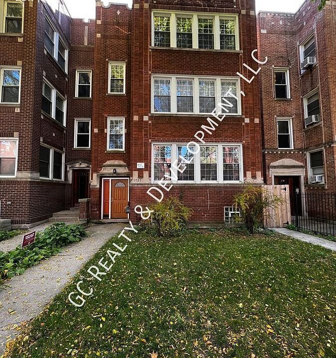1st image of 1727 W Albion Ave APT 1