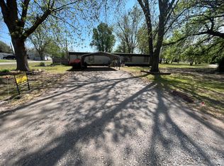 300 S 11th St, Tonkawa, OK 74653