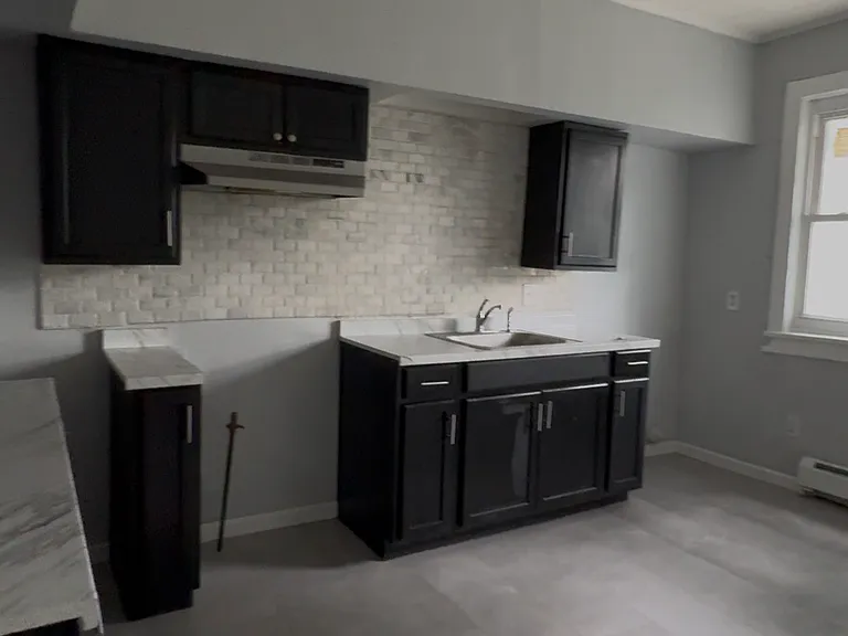 255 Lafayette St #1 — Photo 5