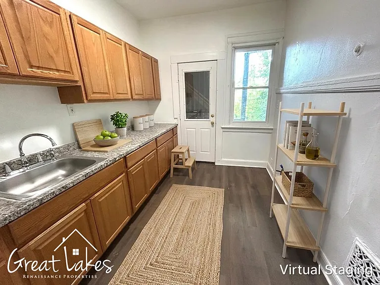 2544 Cadillac Blvd #1 — Photo 4