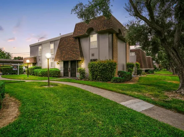 5682 Hillsdale Blvd, Sacramento, CA 95842