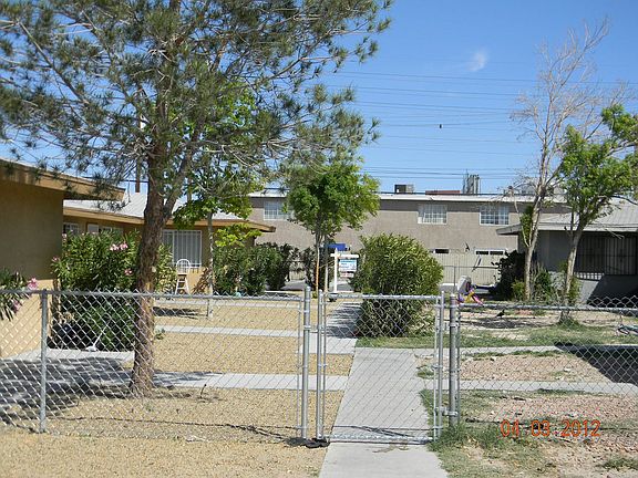 5th image of 651 Desert Ln APT 1