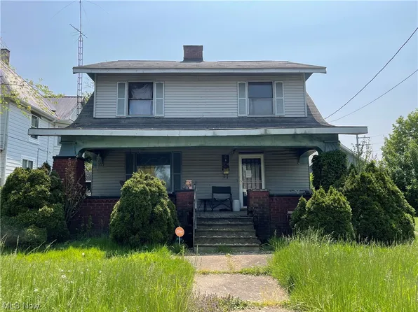 2120 Tuscarawas St E, Canton, OH 44707