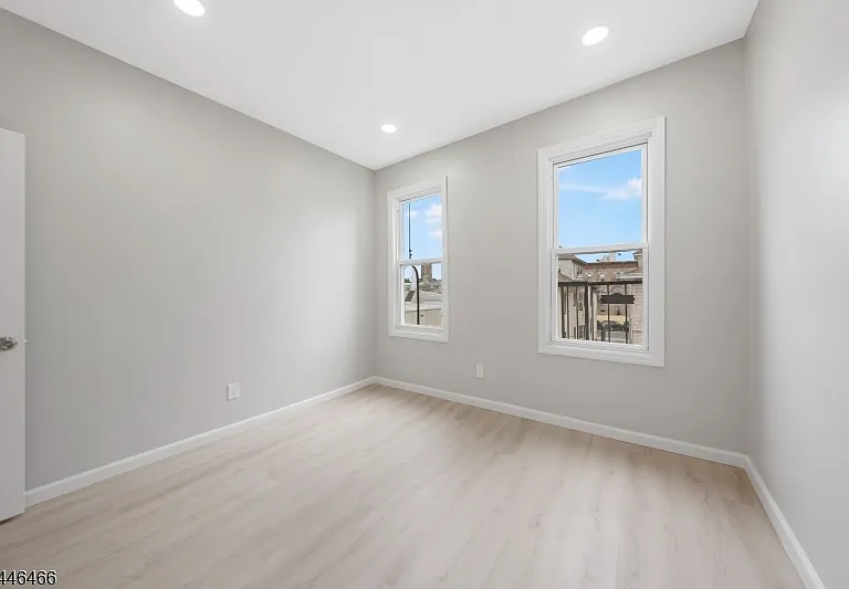 59 Henry St #C1 — Photo 11