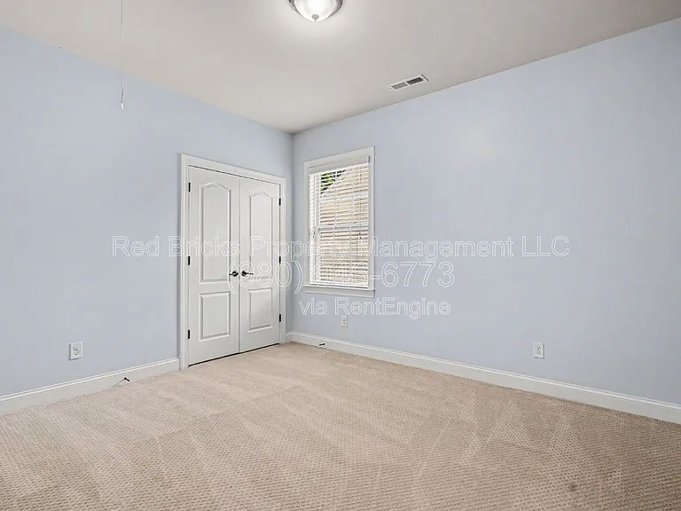 655 Brookhaven Dr — Photo 25