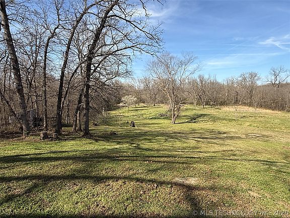 5th image of 537 Lexington Rd