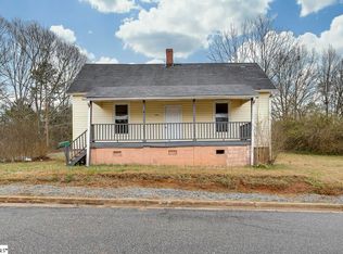 204 Kay St, Honea Path, SC 29654
