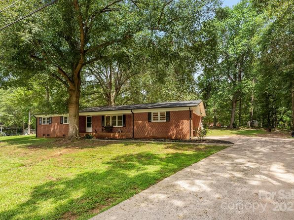 3DTourAvailable-301OakAve