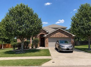 225 Woodhaven Trl, Mc Gregor, TX 76657