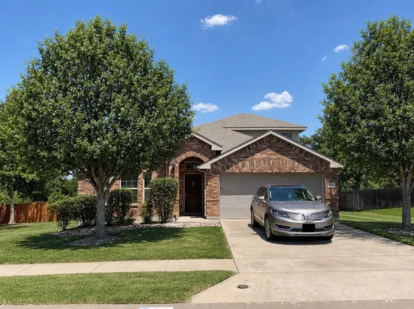 225 Woodhaven Trl, Mc Gregor, TX 76657