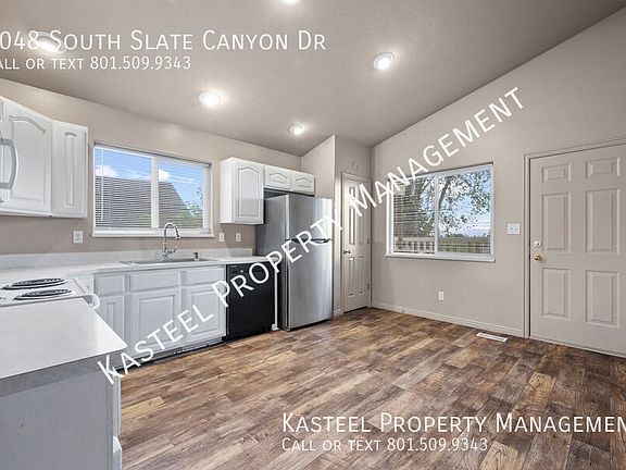 4th image of 1048 S Slate Canyon Dr