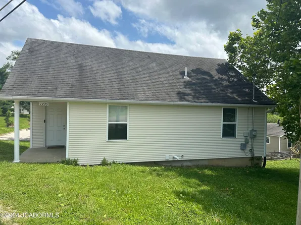 1326 Riverside Dr, Jefferson City, MO 65101