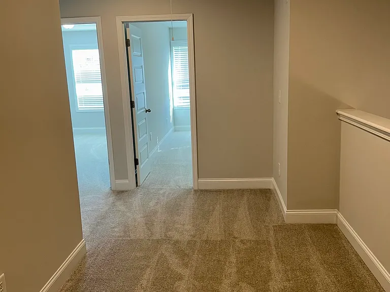 3921 Runnel Hl — Photo 12