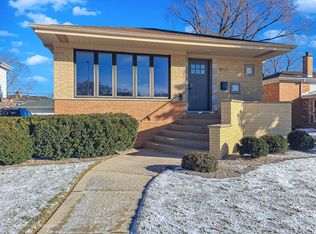9717 S Kenneth Ave, Oak Lawn, IL 60453