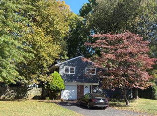 69 Grant Ave, Cresskill, NJ 07626