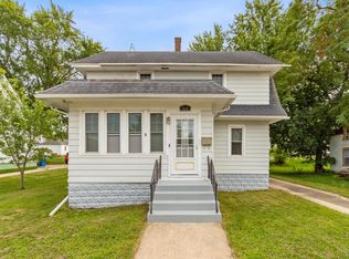 514 W Franklin St, Portage, WI 53901