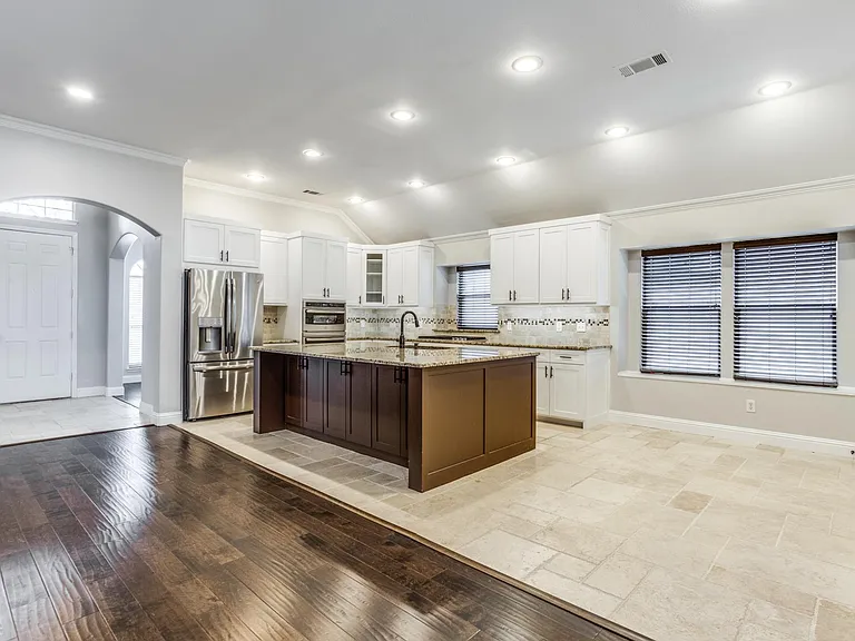 6415 Day Spring Dr — Photo 16