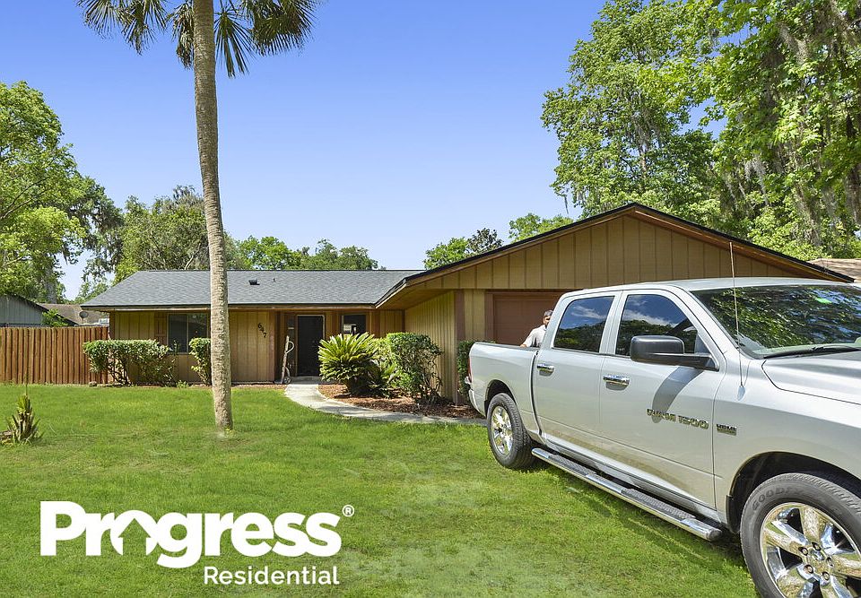 1st image of 647 Meadowbrook Dr