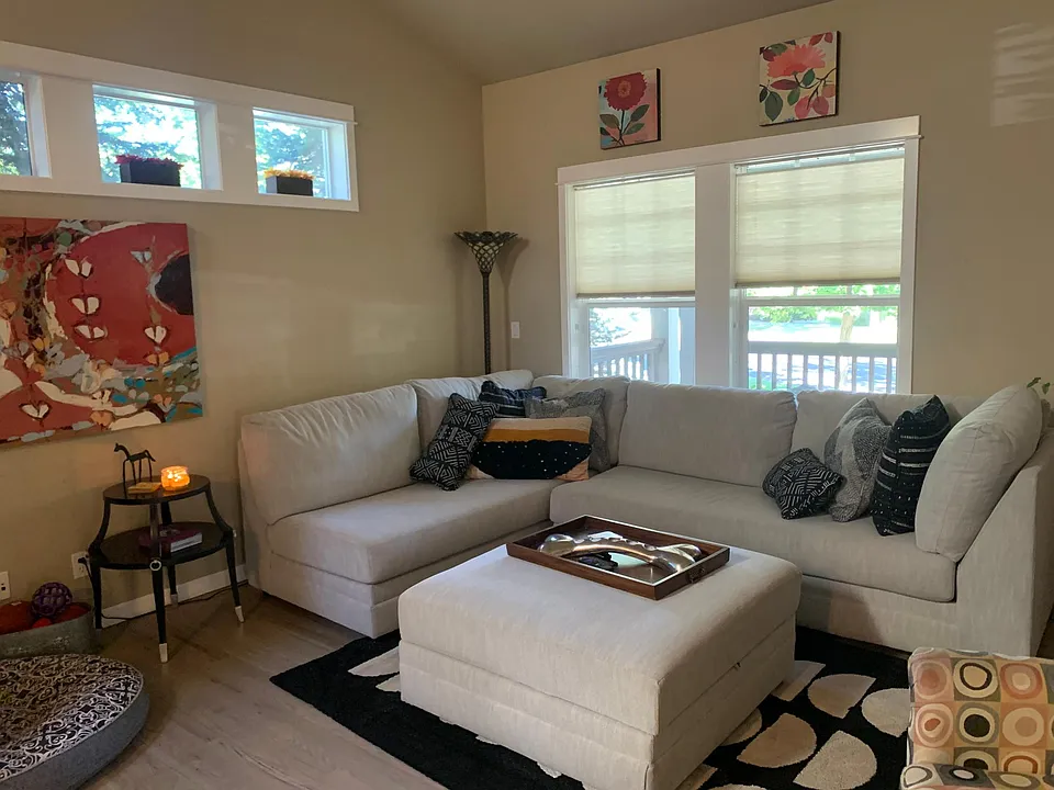 2637 NW Lemhi Pass Dr