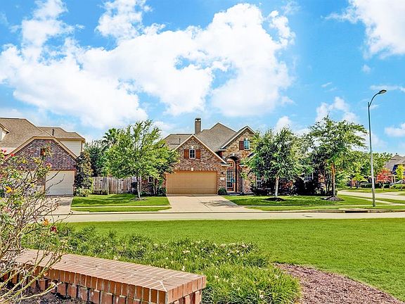 The home is located on an oversized corner lot that has easy access to major roads and shopping. It is conveniently near one of the award winning schools.