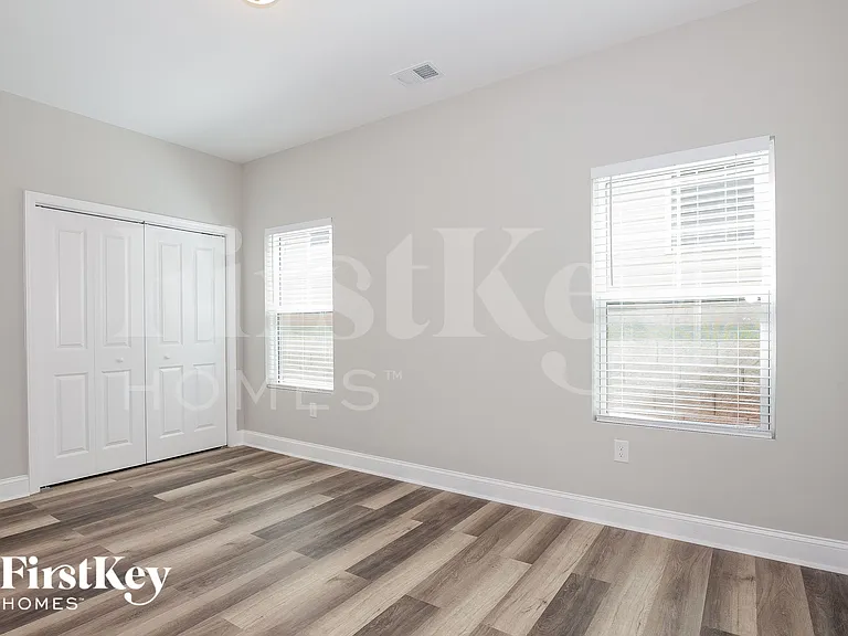 5101 Tuckaseegee Rd — Photo 11