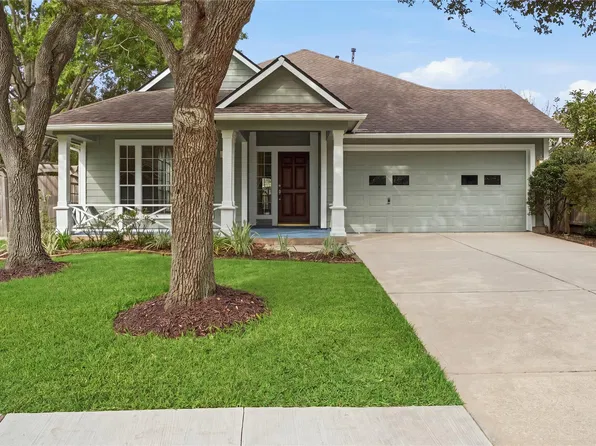1411 Pebble Banks Ln, Seabrook, TX 77586